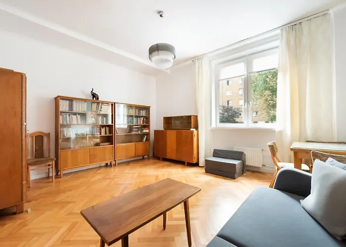 Plac Zbawiciela 3-bedroom *