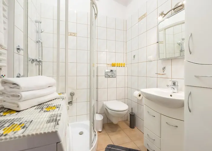 Plac Zbawiciela 3-bedroom * Warszawa