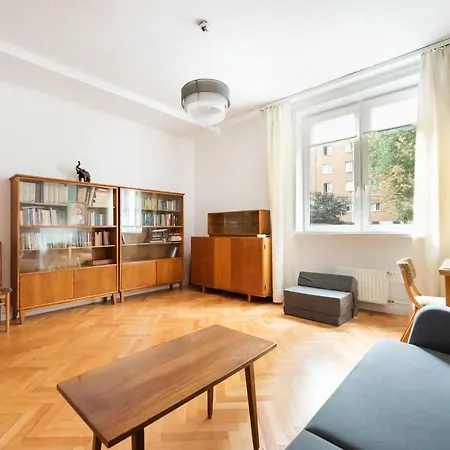 Plac Zbawiciela 3-bedroom *