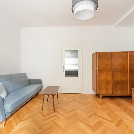 Plac Zbawiciela 3-bedroom Warschau