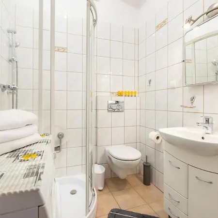 Plac Zbawiciela 3-bedroom * Warschau