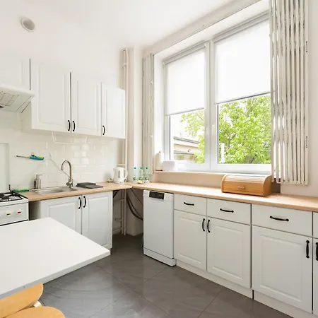 Plac Zbawiciela 3-bedroom * Warschau
